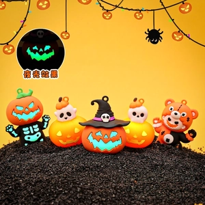 Glow in the dark Halloween pumpkin ghost keychains set for bags and gift accessories