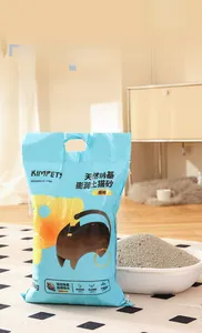 Close-up of low-dust bentonite cat litter with strong odor control and fast clumping