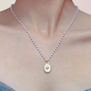 Collana Pendente Ottagramma Stella Ovale Acciaio Titanio Madreperla Imitazione Perla Artificial Medaglione Vintage Elegante Per Donna
