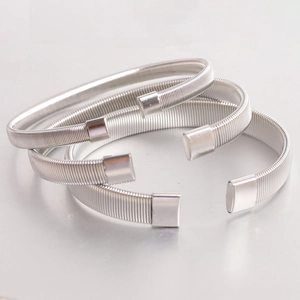 Set of 3 silver 6mm stainless steel elastic spring wire bangles with minimalist square ends