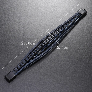 Détail du bracelet multicouche en cuir tressé pour homme avec les dimensions de 21,0 cm de long