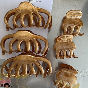 Hand-painted oil painting style brown wood grain hair claws in various sizes