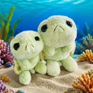 Set di peluche a forma di tartaruga marina verde con grandi occhi in scena marina