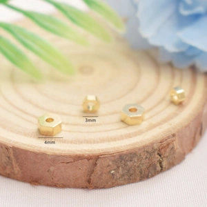 Polierte 14K goldgefüllte Sechskantperlen in 3mm und 4mm für DIY-Schmuckherstellung