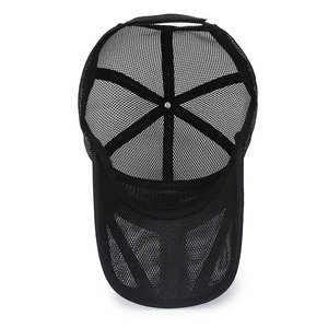 Cappellino da baseball nero da uomo con rete traspirante per protezione solare