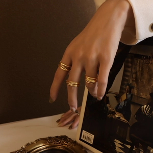Minimalist gold-plated multi-layer crossover open ring for a trendy layered look