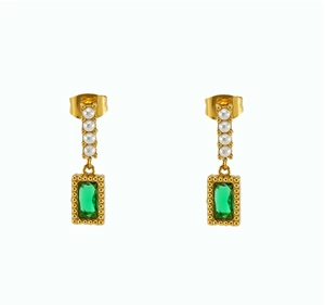 Detail of vintage 18k gold earrings with white pearls and square emerald green zircon