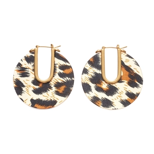 18k gold plated round leopard print acetate earrings with modern U-shaped metal buckle
