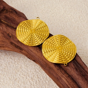 18K gold plated 304 stainless steel round pendants with woven texture on wood base