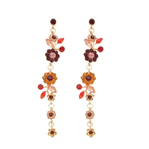 Elegante Blumen-Ohrhänger mit bunten Strasssteinen und goldenen Blattanhängern