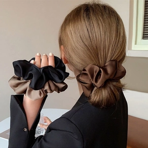 Large Satin Scrunchies Oversized Hair Ties Elastic Ponytail Holder Pleated Faux Satin Hair Rope For Women Girls