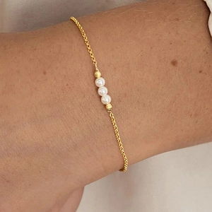 Elegant S925 sterling silver gold beaded bracelet with three white pearls for women