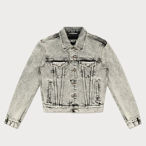 Veste en jean gris délavé vintage classique avec boutons en métal et poches