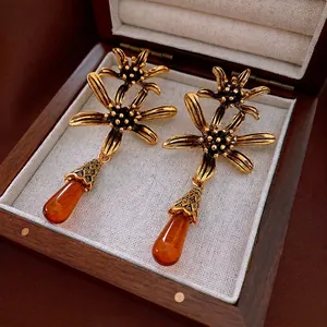 Vintage Flower Drop Earrings With Amber Resin Waterdrop Dangle Alloy Jewelry For Women Silver Earring Post