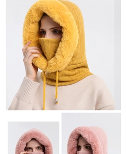 Détail macro de l'écharpe à capuche d'hiver avec doublure en fausse fourrure et cordon