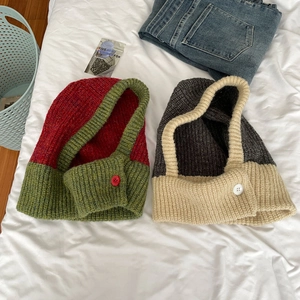 Chic knit Balaclava hood scarf with colorful buttons and contrast color pattern