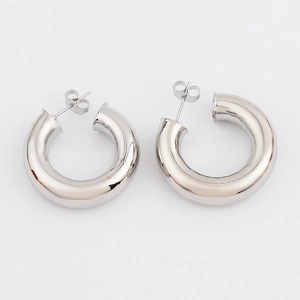 Créoles épaisses classiques 28 mm en argent poli pour un look moderne et élégant