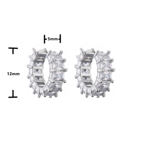 Boucles d'oreilles créoles avec zircons carrés micro-pave et pierres taille baguette