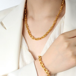 Gold-plated stainless steel geometric link chain necklace and bracelet jewelry set for women