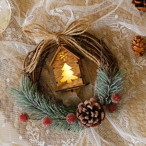 Christmas Wreath Decoration With LED Wood House Pinecone Berry Rattan Hanging Ornament Holiday Festive Home Decor