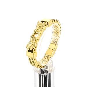 Bracelet chaîne de moto dorée pour homme avec fermoir magnétique à deux têtes de loup