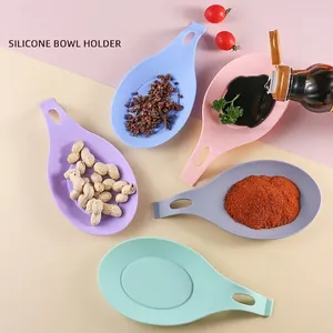 Silicone Spoon Rest Heat Resistant Spatula Holder Non-Slip Kitchen Utensil Mat Flexible Dipping Dish Hanging Hole