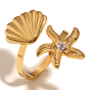 18K gold plated stainless steel open ring featuring a seashell and starfish design