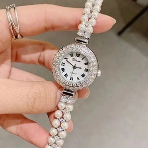Ladies Quartz Watch Artificial Pearl Bracelet Strap Rhinestone Inlaid Roman Numerals Alloy Case Elegant Fashion Jewelry For Women