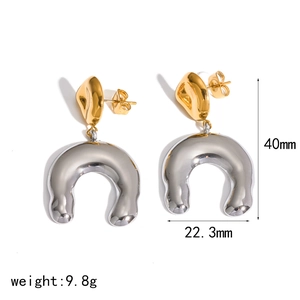 Detailed size measurement view of bi-color horseshoe-shaped stainless steel earrings