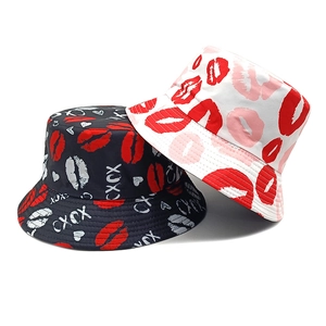 Lip Print Bucket Hat Polyester XOXO Heart Graffiti Valentine Sun Protection Summer Outdoor Travel Basin Cap Women