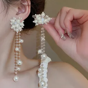 Alloy Imitation Artificial Pearl Flower Cluster Long Tassel Earrings With Silver Earring Post Crystal Elegant Bridal Dangle Jewelry