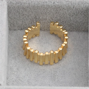 Men's hip-hop gold irregular wrinkled open ring with textured wavy metallic finish