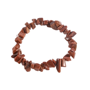 Detail of minimalist golden brown sandstone chip beads bracelet with elastic design