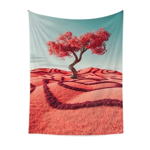 Tenture murale bohème avec un arbre rouge surréaliste en forme de cœur et ciel bleu