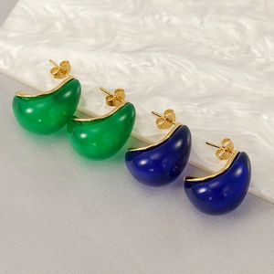 Elegante goldene Titan-Tropfenohrringe mit smaragdgrünem und marineblauem Harz-Inlay