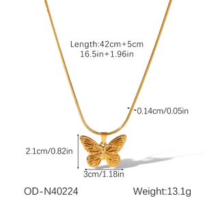 Detailed sizing guide showing butterfly necklace length, pendant dimensions, and weight specs