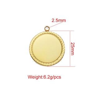 Polished gold 25mm round stainless steel pendant with rope edge and dimensions