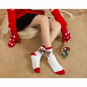 Plüsch-Weihnachtssocken mit Rentier und Schneemann-Handschuhe aus Korallenvlies