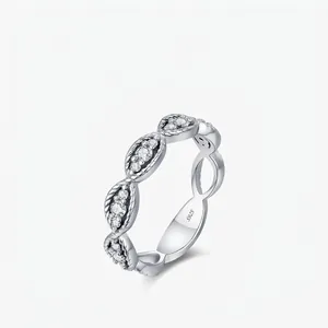 Moissanite Ring 925 Sterling Silver Vintage Wavy Twist Pave Anniversary Band For Women D Color VVS1 Elegant Gift