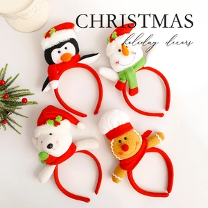 Lot de quatre serre-têtes de Noël en peluche avec pingouin, bonhomme de neige, ours et pain d'épice