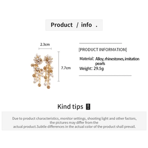Detailed size and material guide for pearl drop earrings with rhinestones and alloy