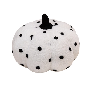Pluche pompoen kussen met stippen patroon voor Halloween woondecoratie en zacht cadeau