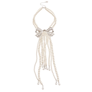 Collier élégant en perles avec nœud papillon, strass brillants et pompons de luxe multicouches