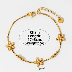 Close-up of gold stainless steel flower bracelet with 17+3cm length and 5g weight details