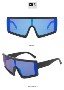Front- und 45-Grad-Ansicht der übergroßen futuristischen mattschwarzen Sport-Sonnenbrille