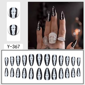 Gothic skull press-on nails in black and white with 24 pieces for women DIY manicure