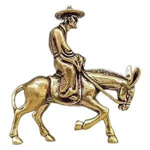 Sculpture antique en laiton d'un vieil homme sur un âne pour bureau et décoration