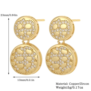 Detail view of 18K gold plated double ring earrings with zircon measurements and weight