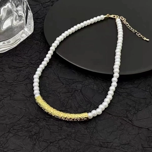 Elegant Faux Artificial Pearl Choker Necklace With Textured Alloy Bar Simple Fashion Jewelry For Women Commuter Style