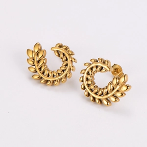 Elegant gold laurel wreath leaf earrings set in a minimalist wheat ear design style